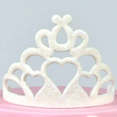 modelando-princesa-tiara-en-pasta-de-azucar