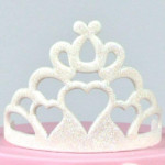 modelando-princesa-tiara-en-pasta-de-azucar