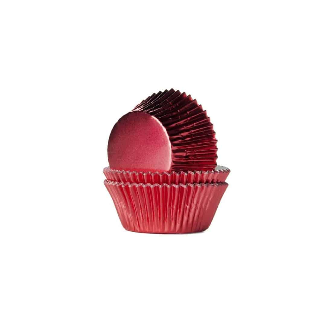 24 cajas metálicas rojas