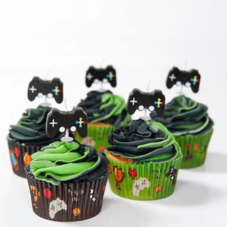 cupcake con velas de videojuegos