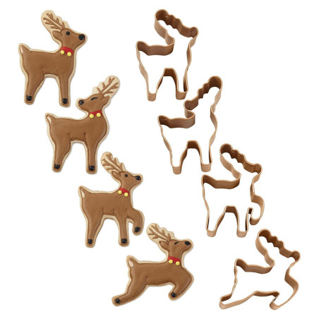 Cortador de galletas y galletas de reno navideño