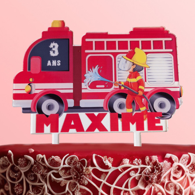 Adorno de tarta de bombero personalizable en una tarta de diseño
