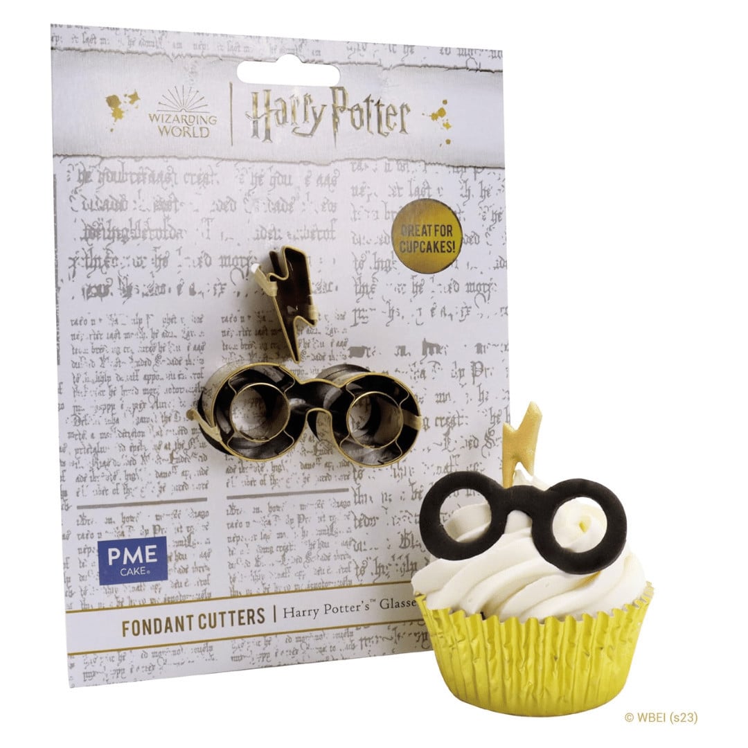 vasos con forma de galleta y cicatriz con cupcake