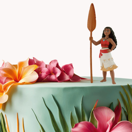 Figura Vaïana sobre diseño de pastel.