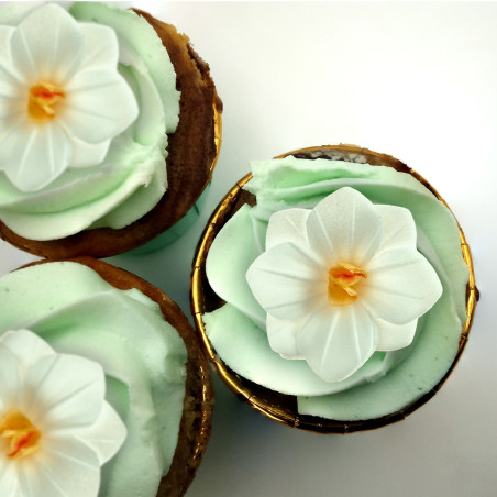 cupcakes de flores blancas