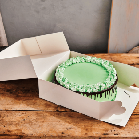 Pastel en caja cuadrada de Funcakes