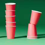 25 tazas rojas