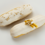 Eclair con glaseado de vainilla