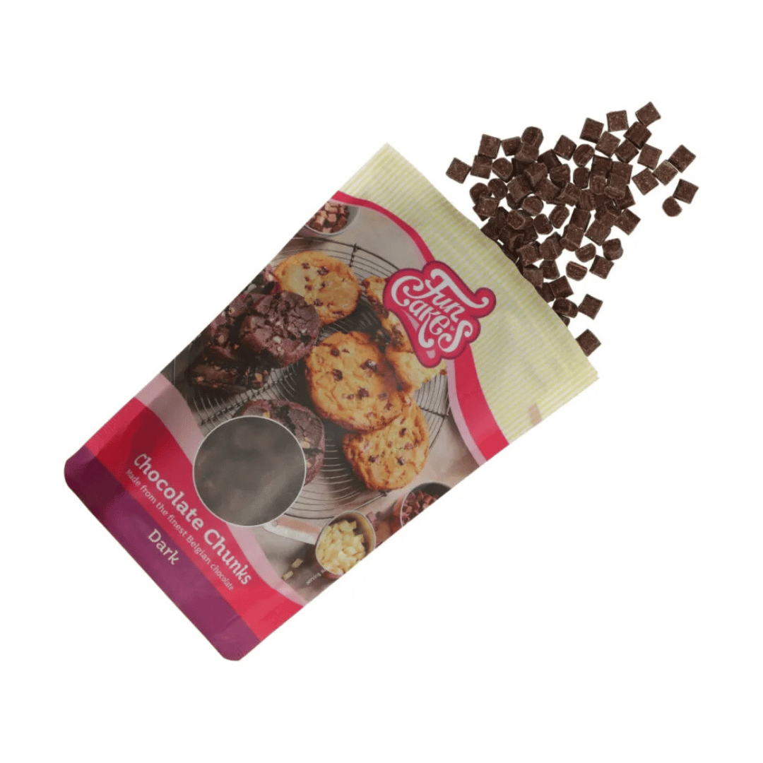 trozos de chocolate negro