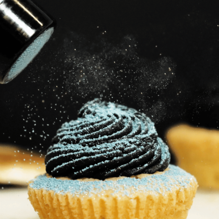 Cupcake decorado con purpurina azul PME