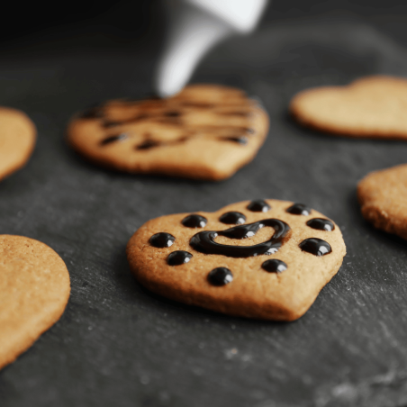 galletas de tubo de chocolate decoradas