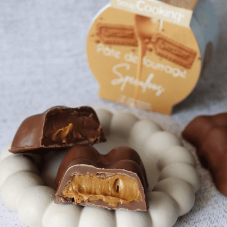 Crema de speculoos para untar en pasteles y postres.
