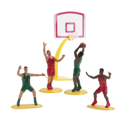 Figuras decorativas para tartas de baloncesto: jugadores en pleno partido.