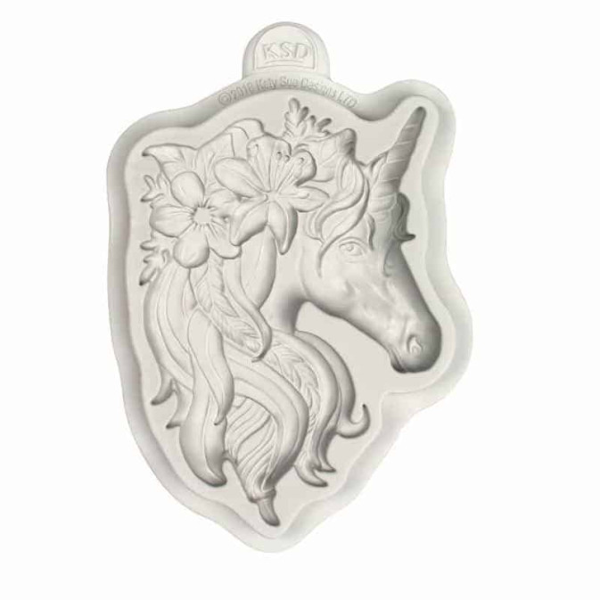 moldear-un-modelado-diseño-de-pastel-unicornio