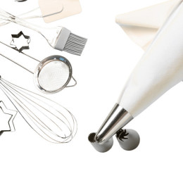 Utensilios y accesorios para repostería navideña.